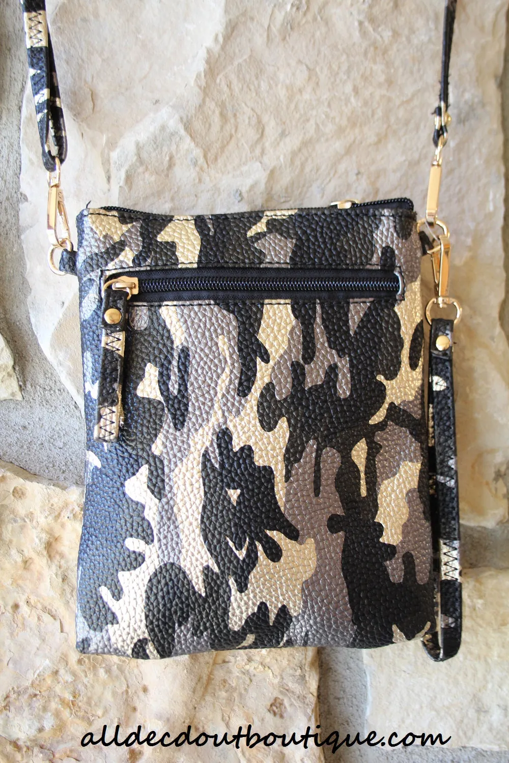 ADO | Camo Messenger Black & Gold