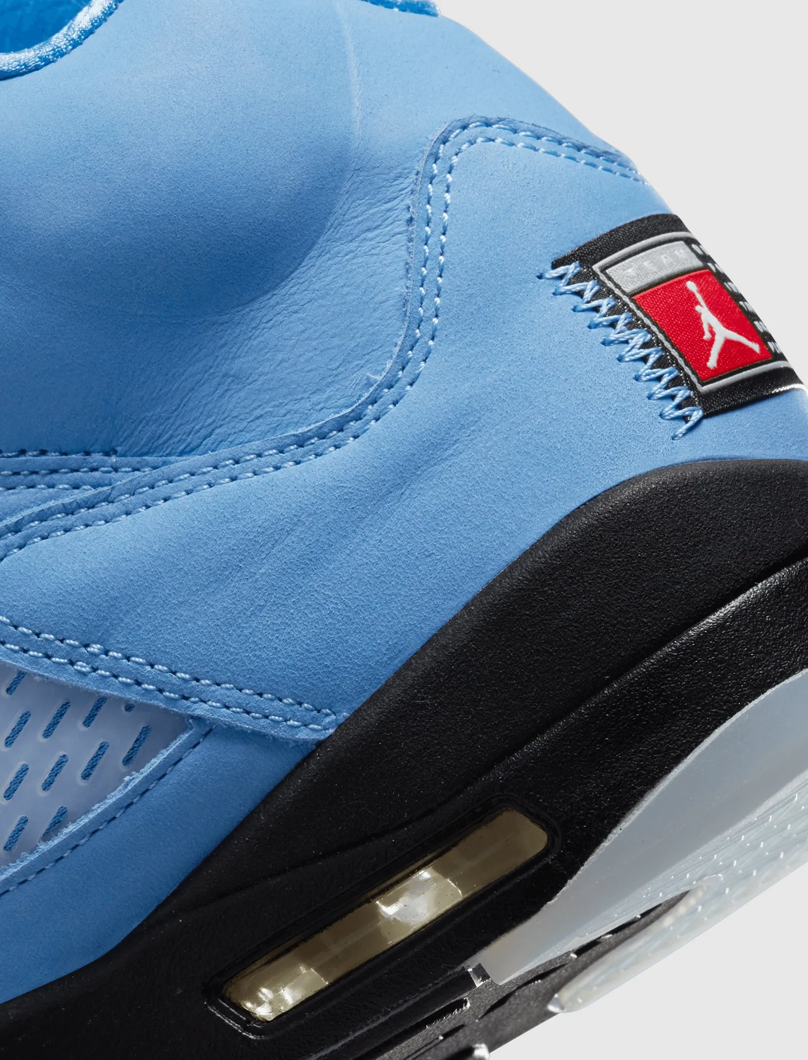 AIR JORDAN 5 RETRO "UNC"