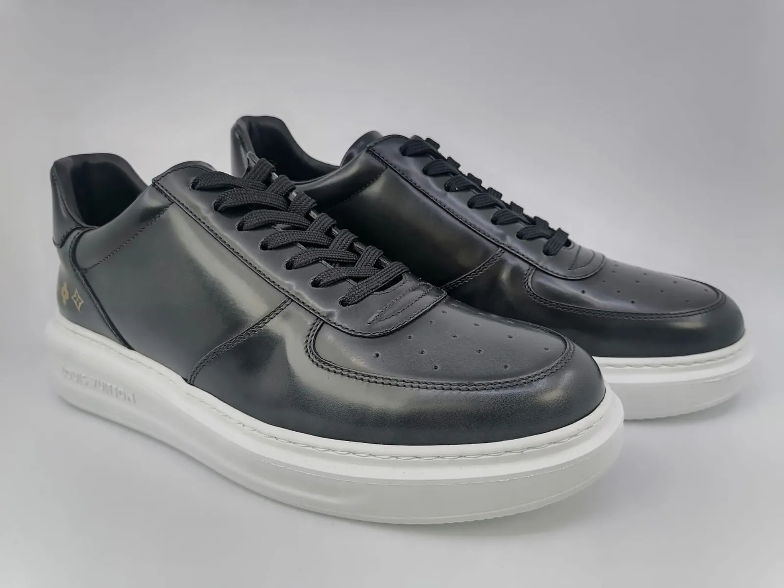Berverly Hills Sneaker