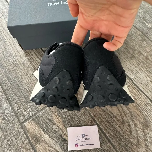 Brand New New Balance 327 Big Kids Casual Sneakers (Full Sizes Available)