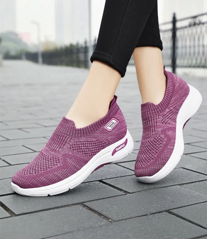 Classic and Breathable Women's Slip-On Sneakers for Everyday Wear