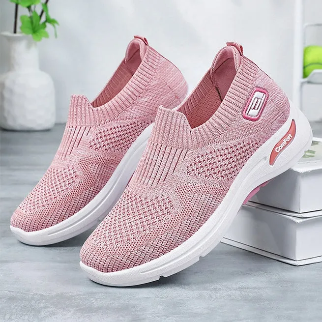 Classic and Breathable Women's Slip-On Sneakers for Everyday Wear
