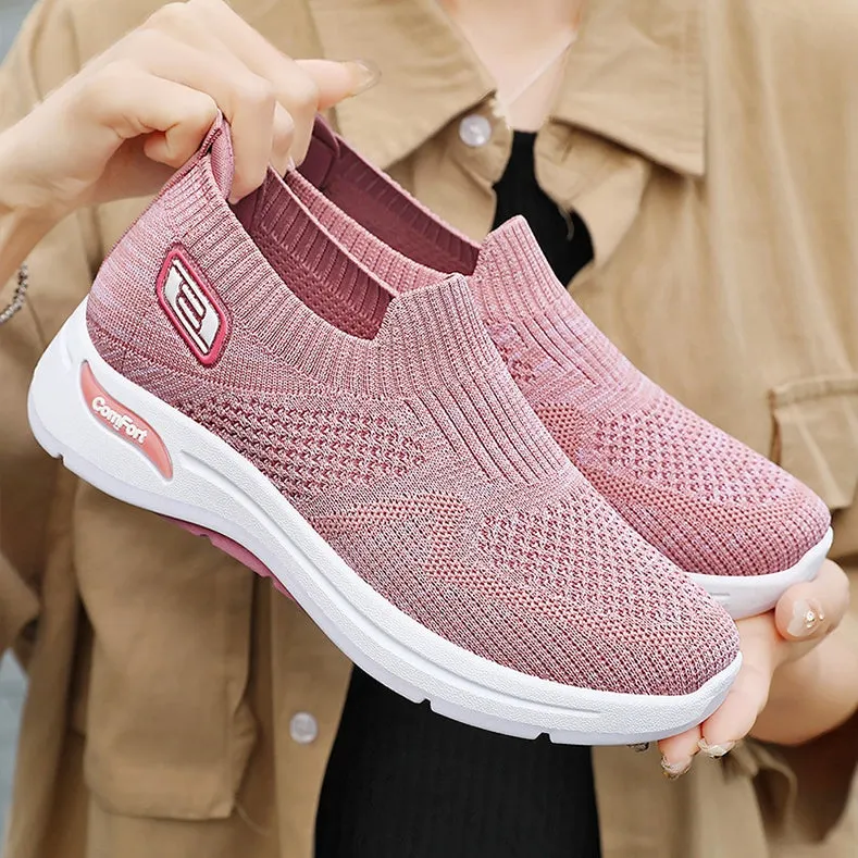 Classic and Breathable Women's Slip-On Sneakers for Everyday Wear