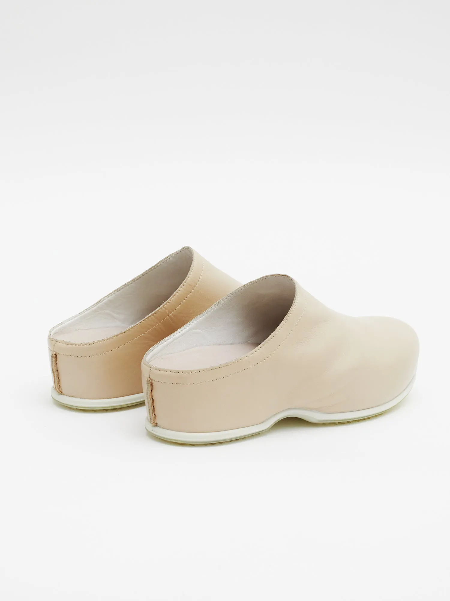 Closed Toe ECCO Clogs