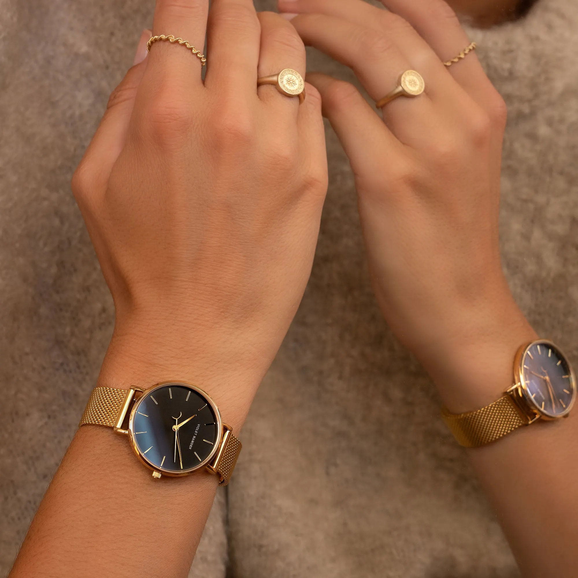 Day & Night round ladies watch gold and black coloured