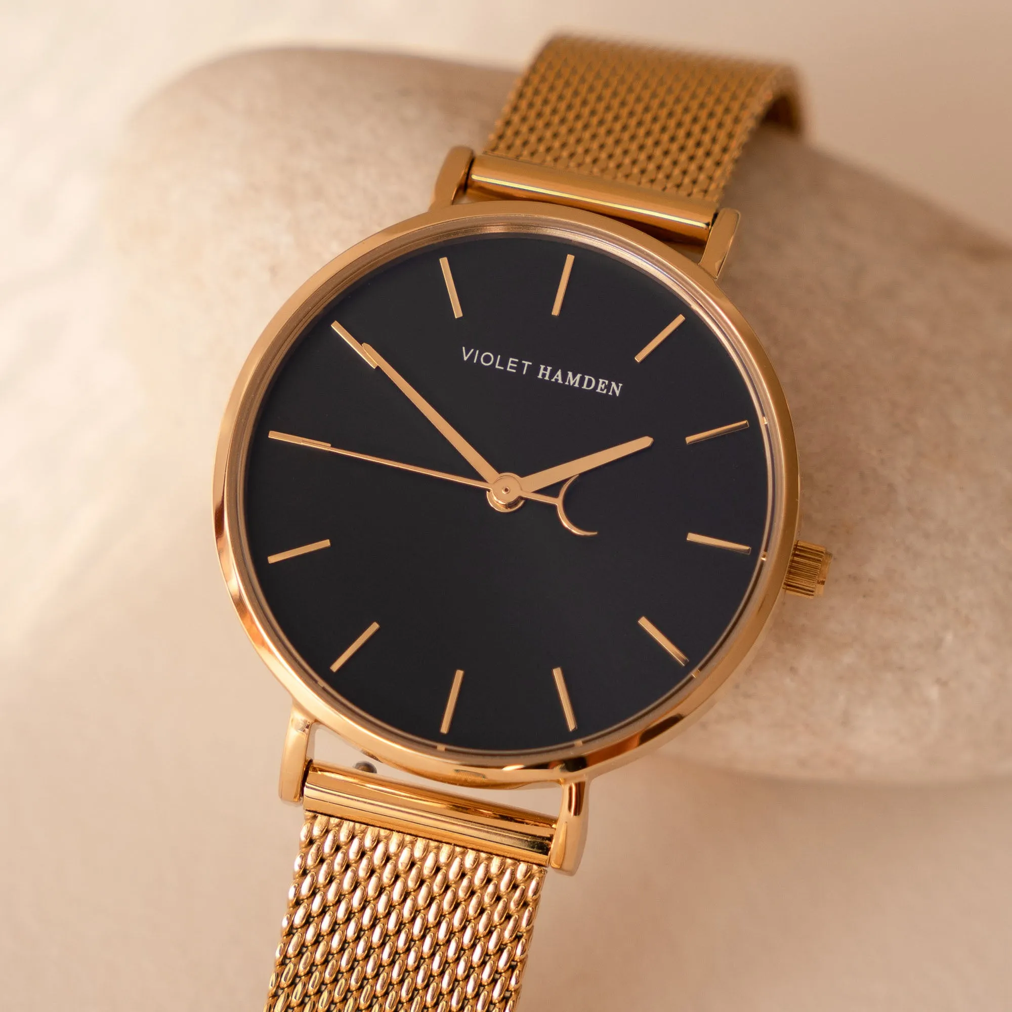 Day & Night round ladies watch gold and black coloured