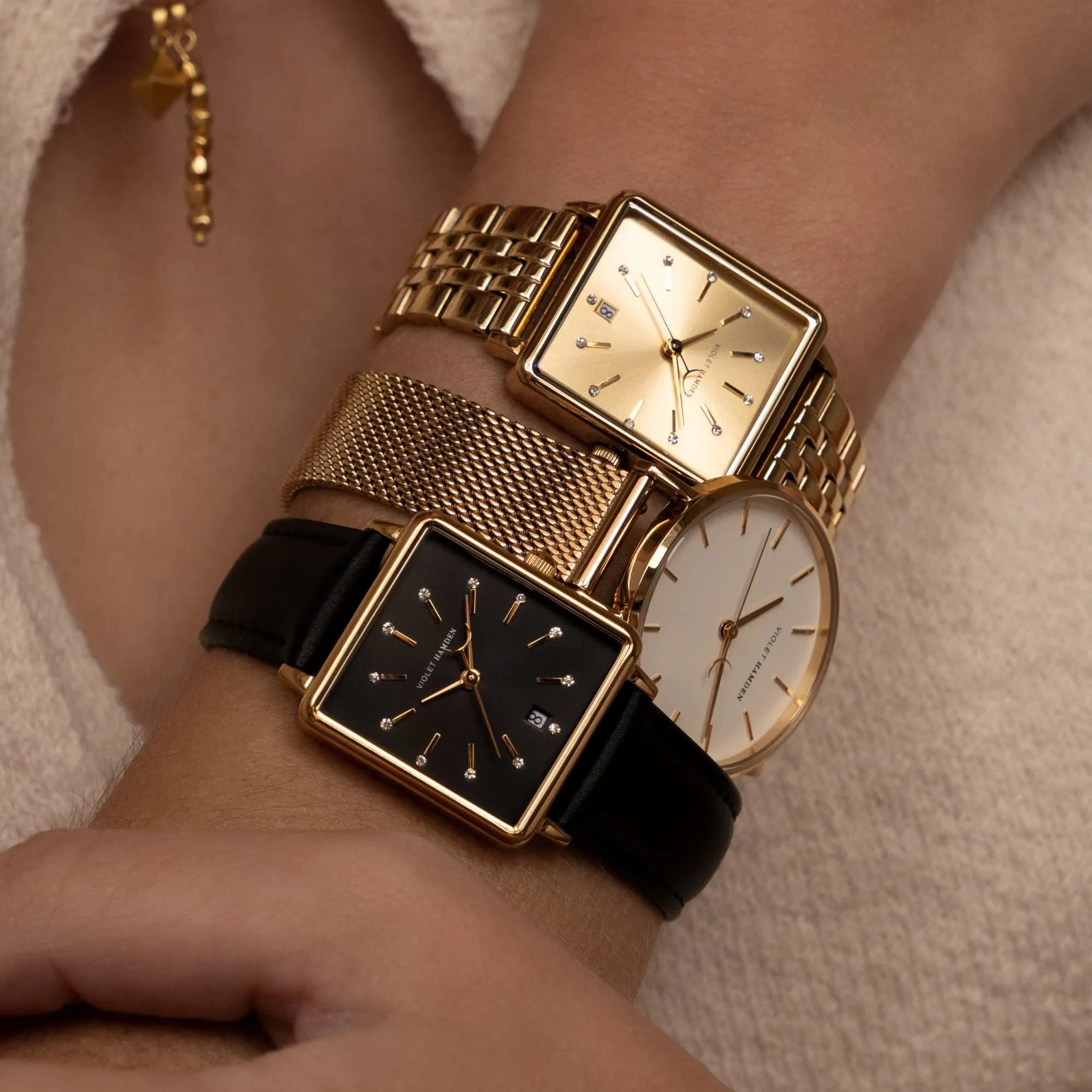 Day & Night round ladies watch gold and white coloured