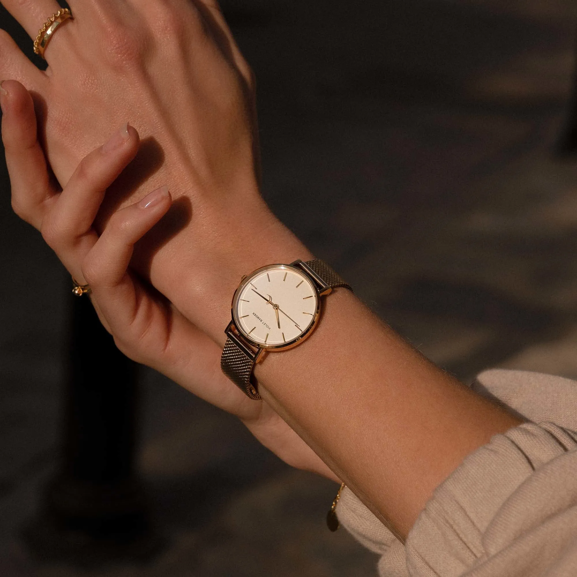 Day & Night round ladies watch gold and white coloured