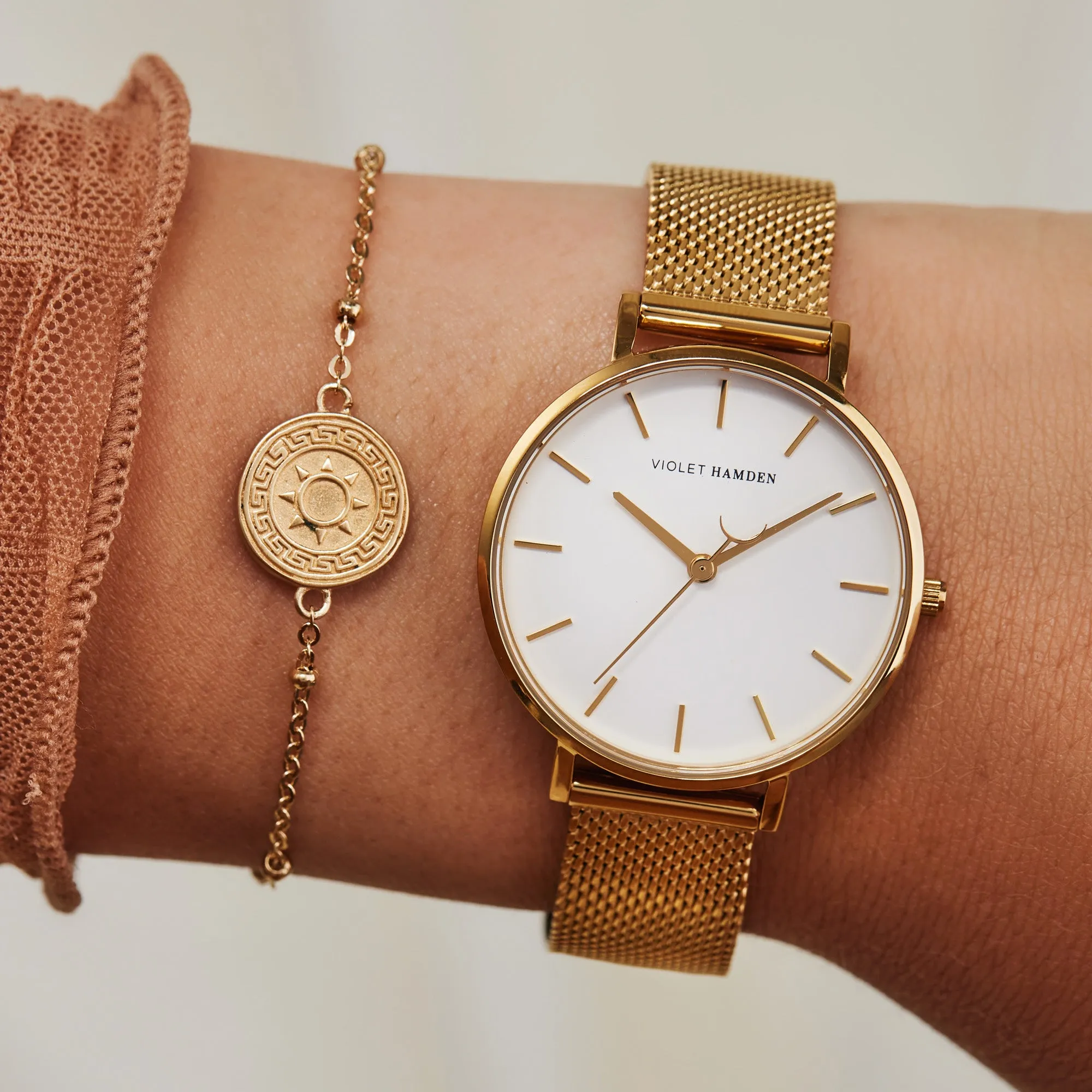 Day & Night round ladies watch gold and white coloured