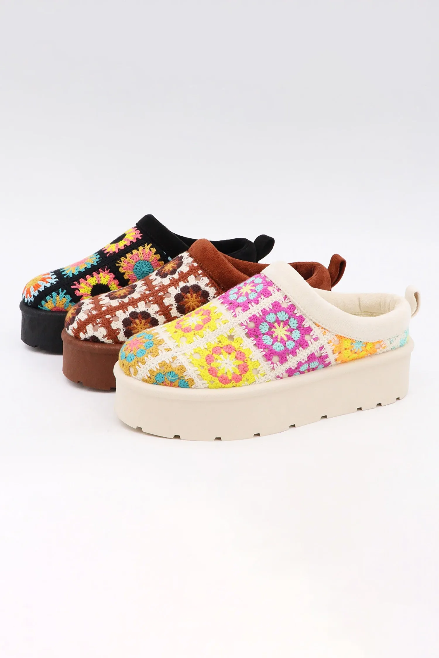 FROSTY-41 Black Multi Slip On Clog - Closed Toe, Faux Fur Lining