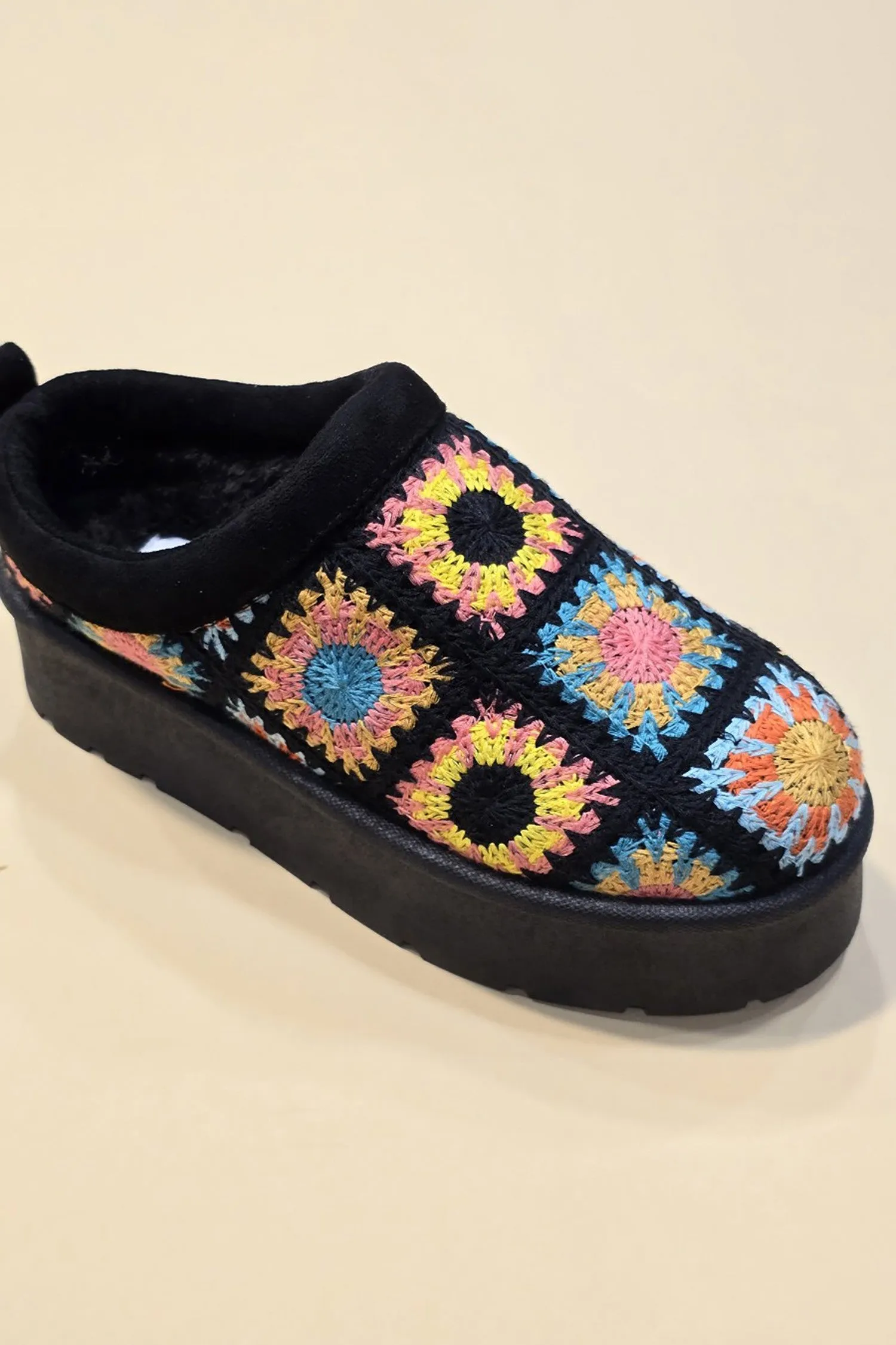 FROSTY-41 Black Multi Slip On Clog - Closed Toe, Faux Fur Lining