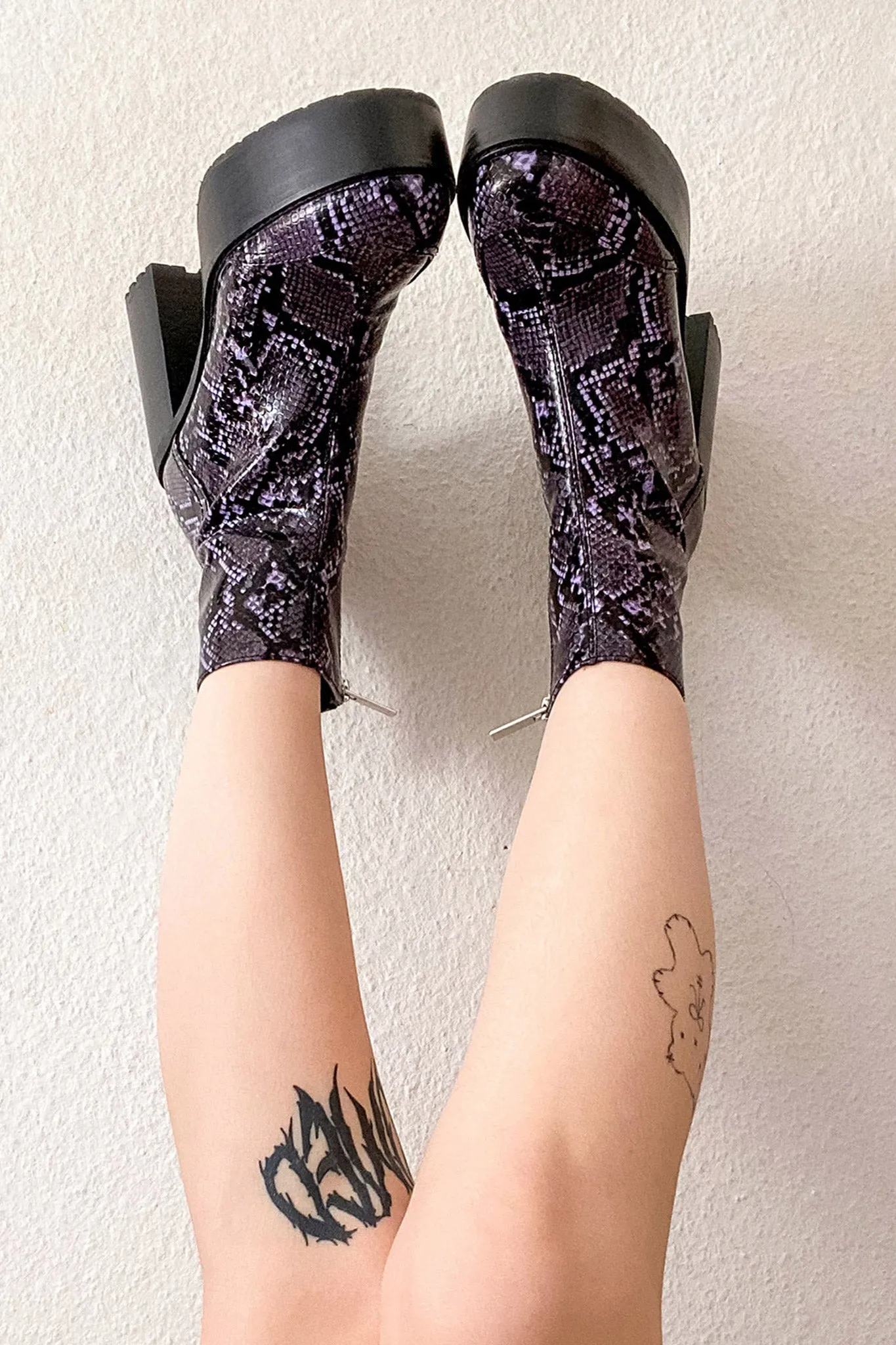 Hissy Platform Boots