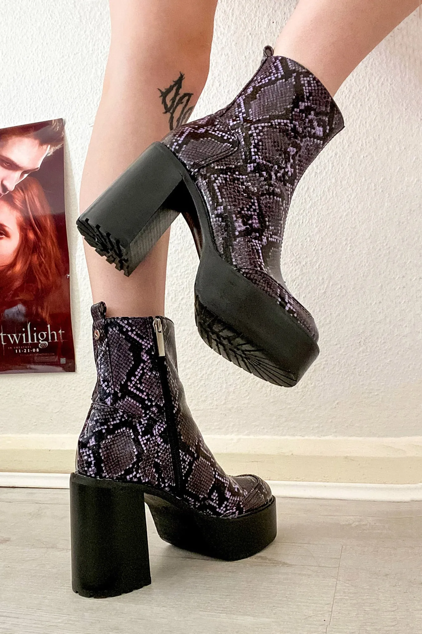 Hissy Platform Boots