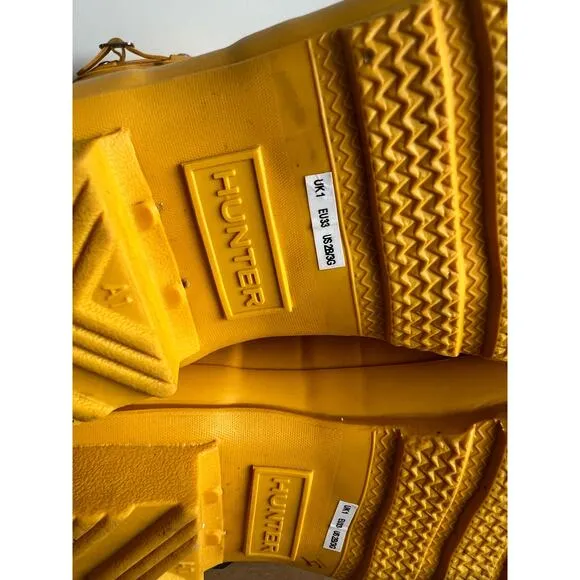 Hunter Original Tall Yellow Buckle Boots Kids - SZ 2 Boy/ 3 Girl