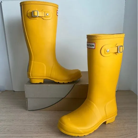 Hunter Original Tall Yellow Buckle Boots Kids - SZ 2 Boy/ 3 Girl