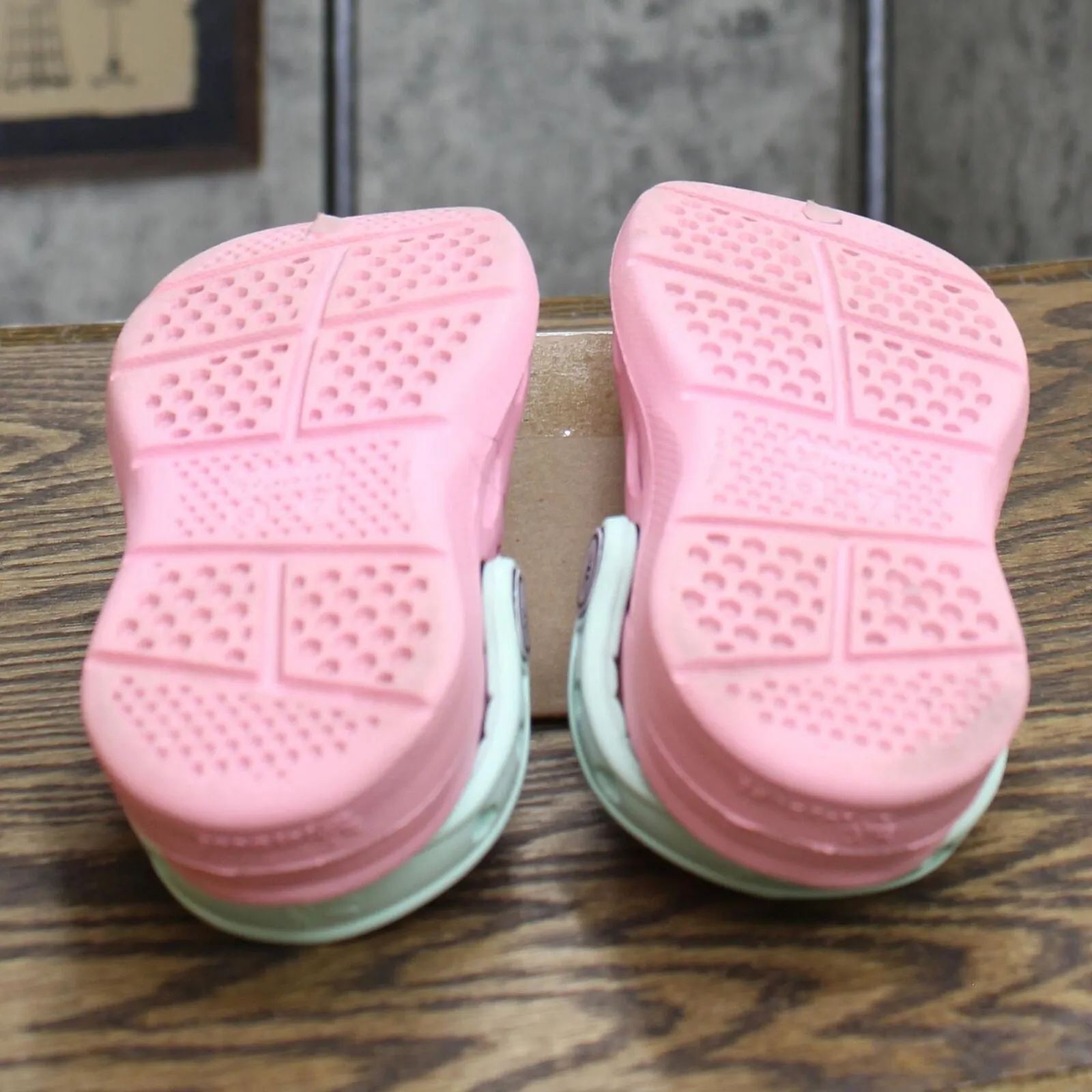 Joybees Toddler Harper Slip-On Water Shoes Pink / Green 6-7