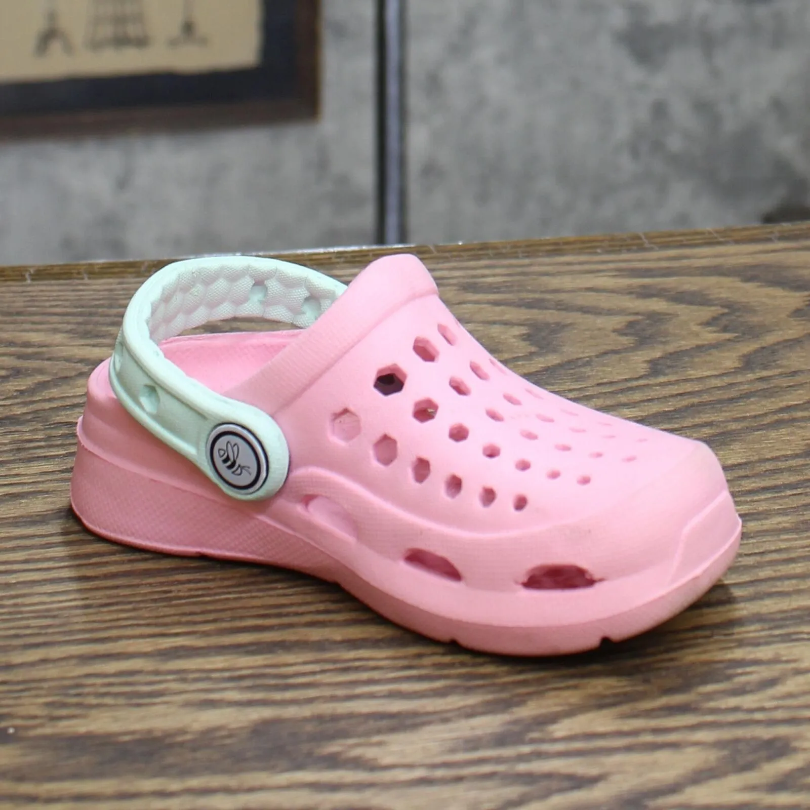 Joybees Toddler Harper Slip-On Water Shoes Pink / Green 6-7