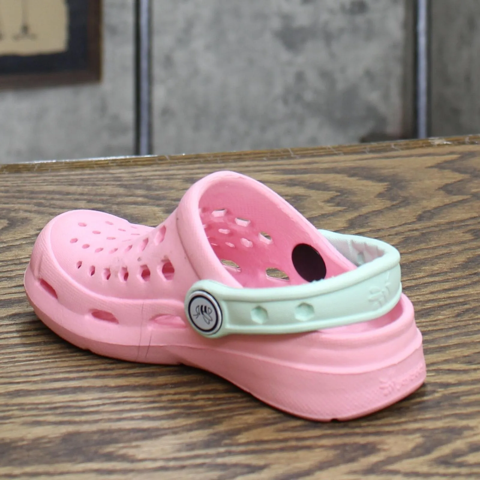 Joybees Toddler Harper Slip-On Water Shoes Pink / Green 6-7