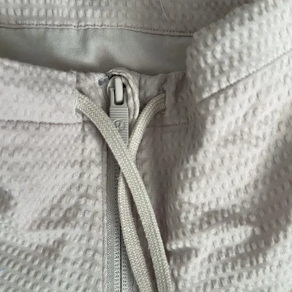 Lululemon Pack Light Pullover Porcelain Pink Size 6-8
