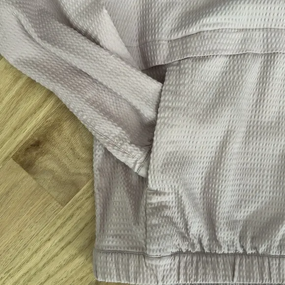 Lululemon Pack Light Pullover Porcelain Pink Size 6-8