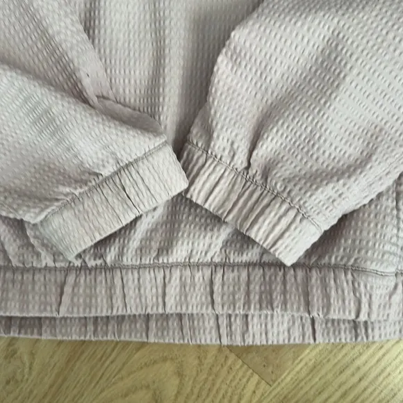 Lululemon Pack Light Pullover Porcelain Pink Size 6-8