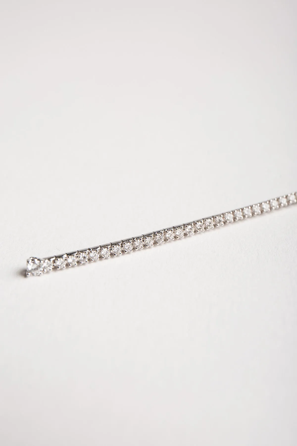 MATTIA CIELO | WHITE GOLD DIAMOND LARIAT NECKLACE