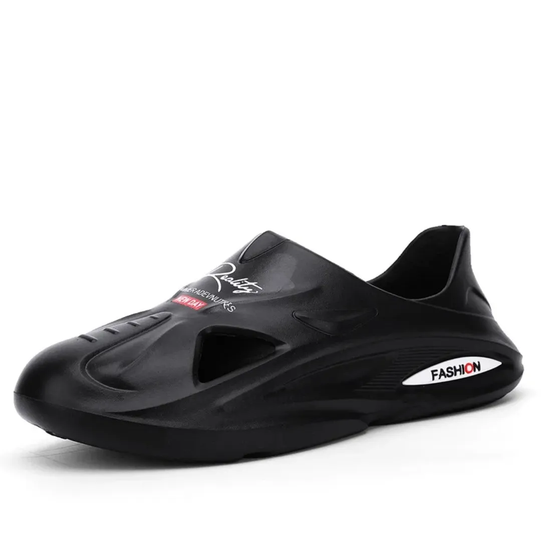 Men's Soft Sole Comfortable Clogs Outdoor Beach Wear