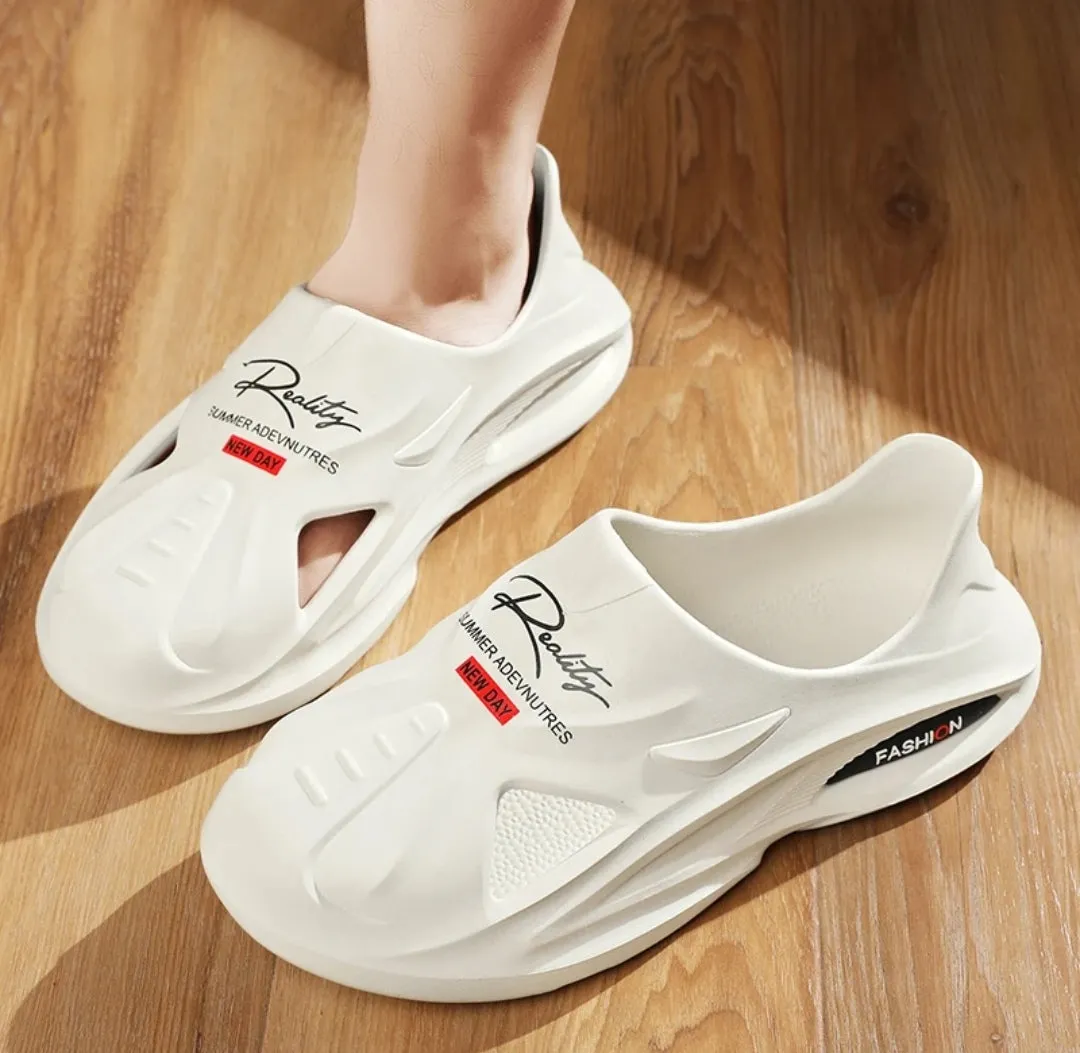 Men's Soft Sole Comfortable Clogs Outdoor Beach Wear
