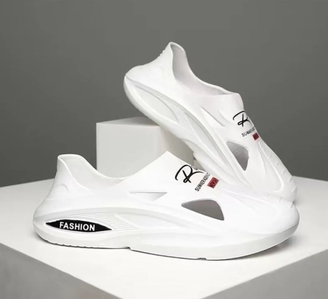 Men's Soft Sole Comfortable Clogs Outdoor Beach Wear