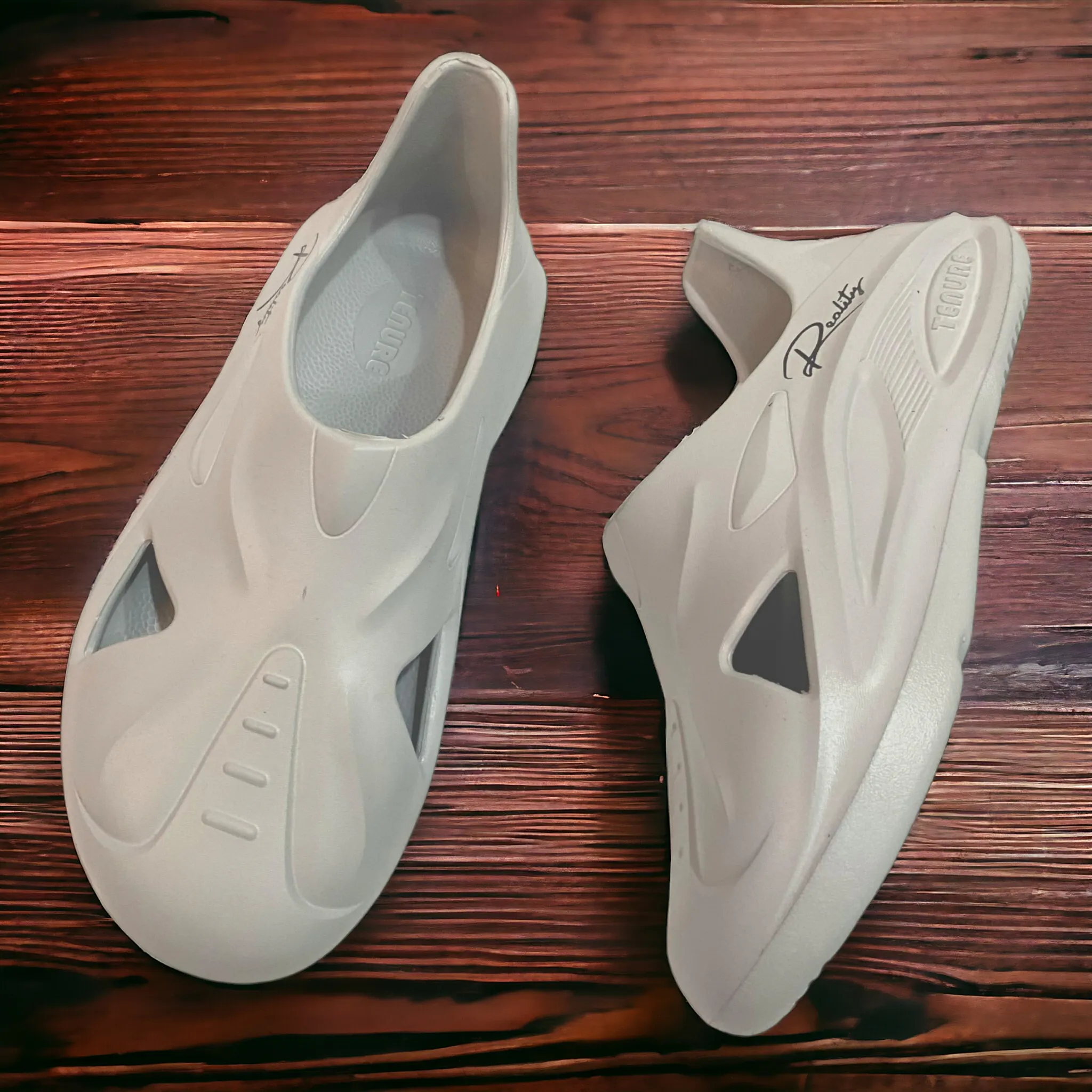 Men's Soft Sole Comfortable Clogs Outdoor Beach Wear