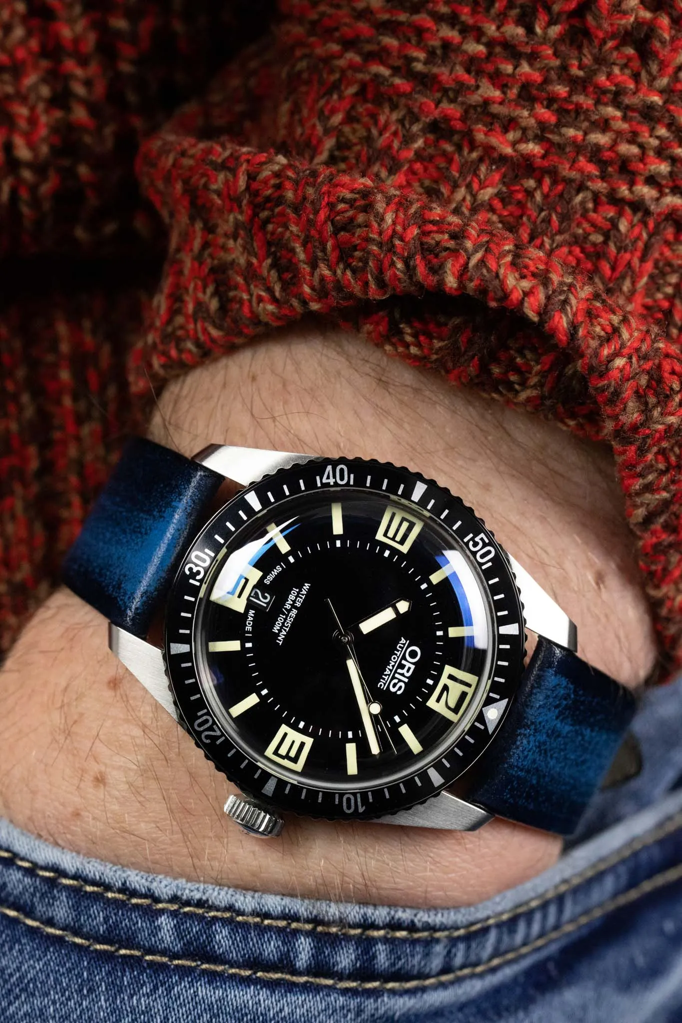 Pebro VENEER Lacquered Vintage Leather Watch Strap in BLUE
