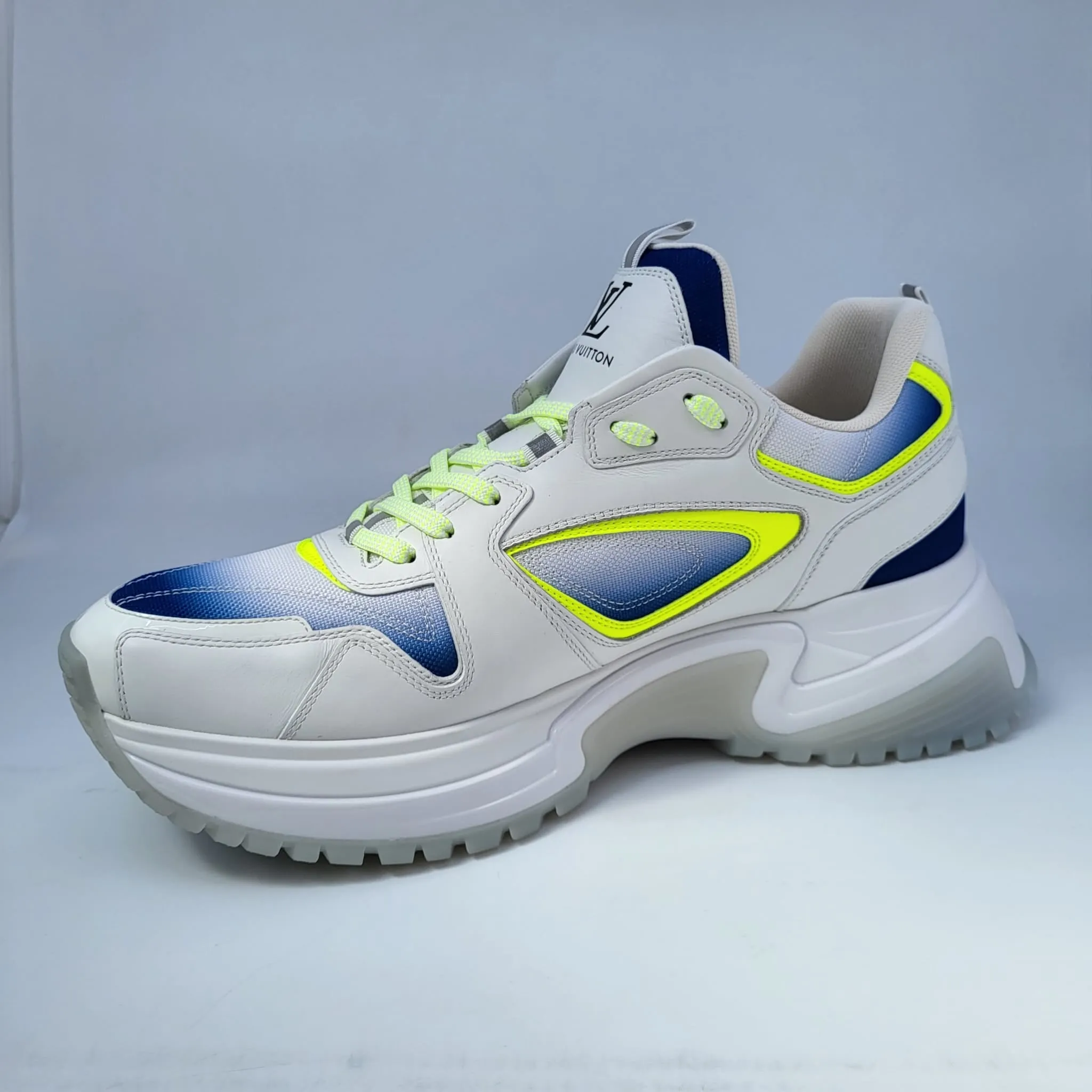 Run Away Pulse Sneaker