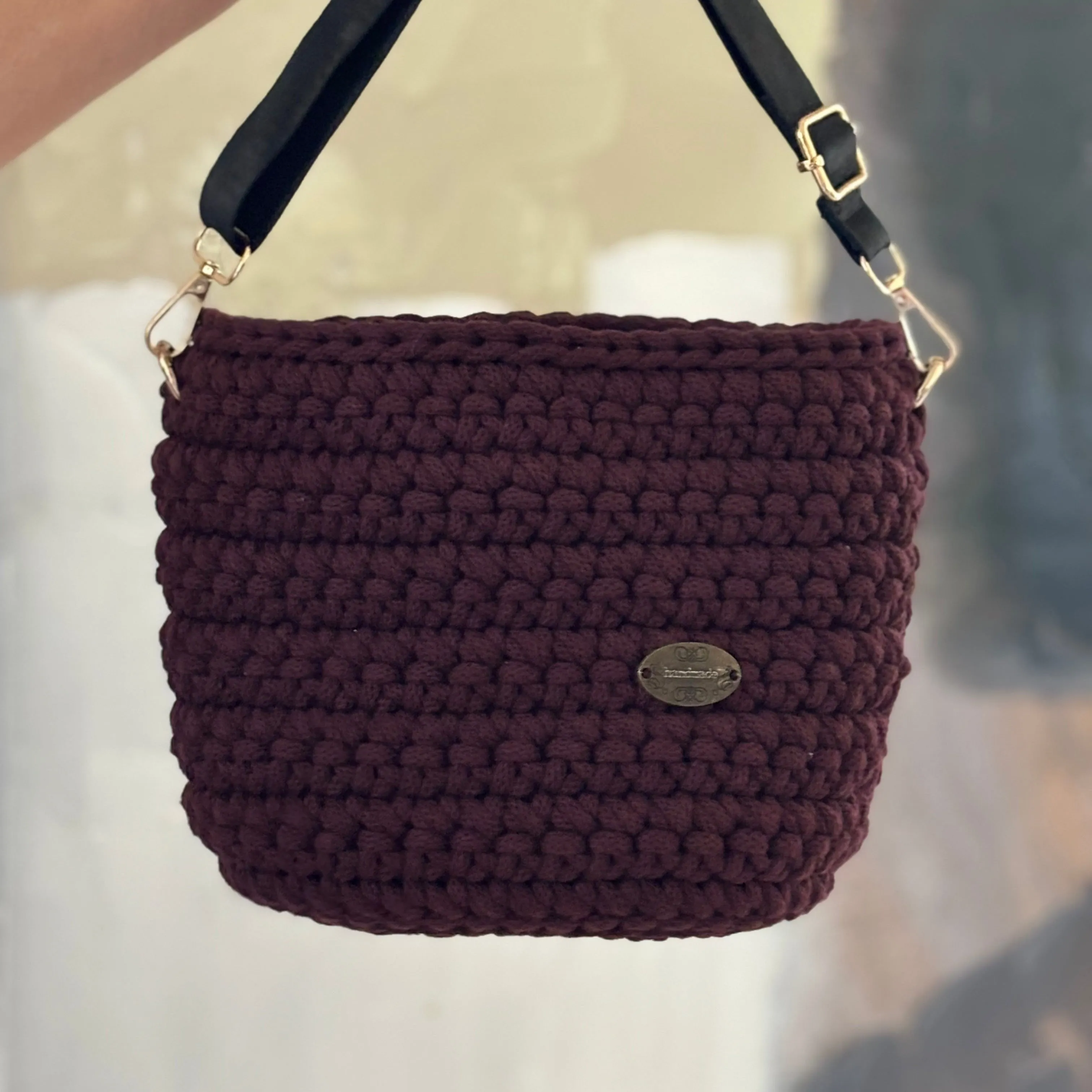 The Arwen – Handmade Crochet Crossbody Bag in Burgundy