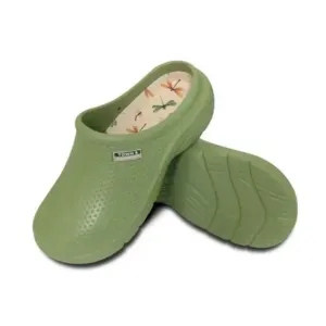 Town & Country Dragonfly Cloggies Size 6