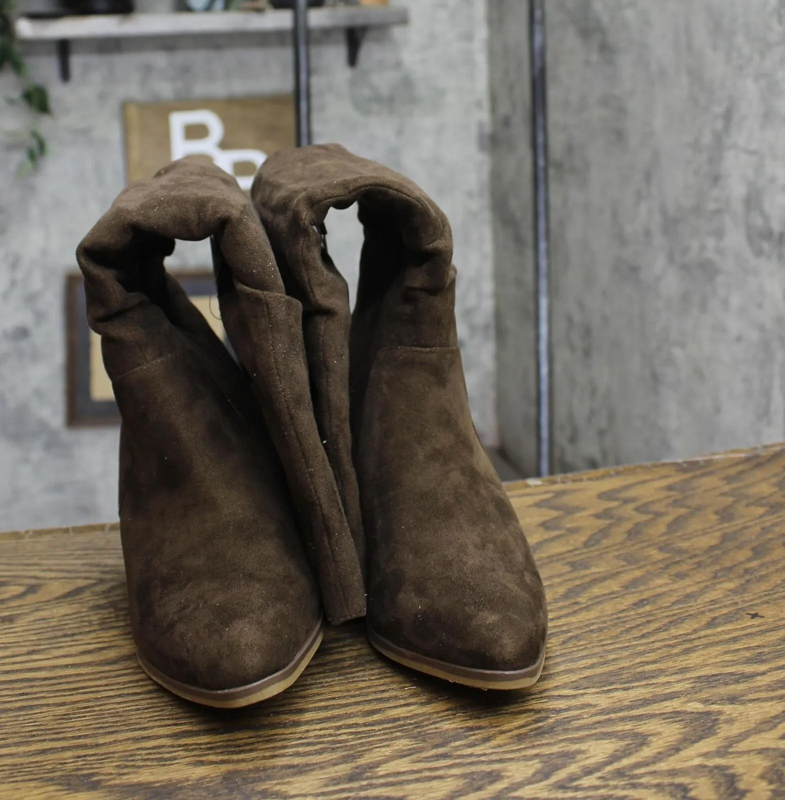 Universal Thread Womens Junie Tall Boots 90974925 Brown 7M