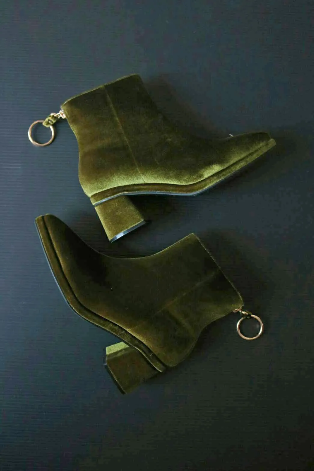 velour boots-sold out