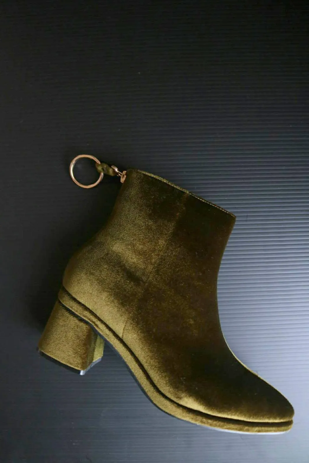 velour boots-sold out