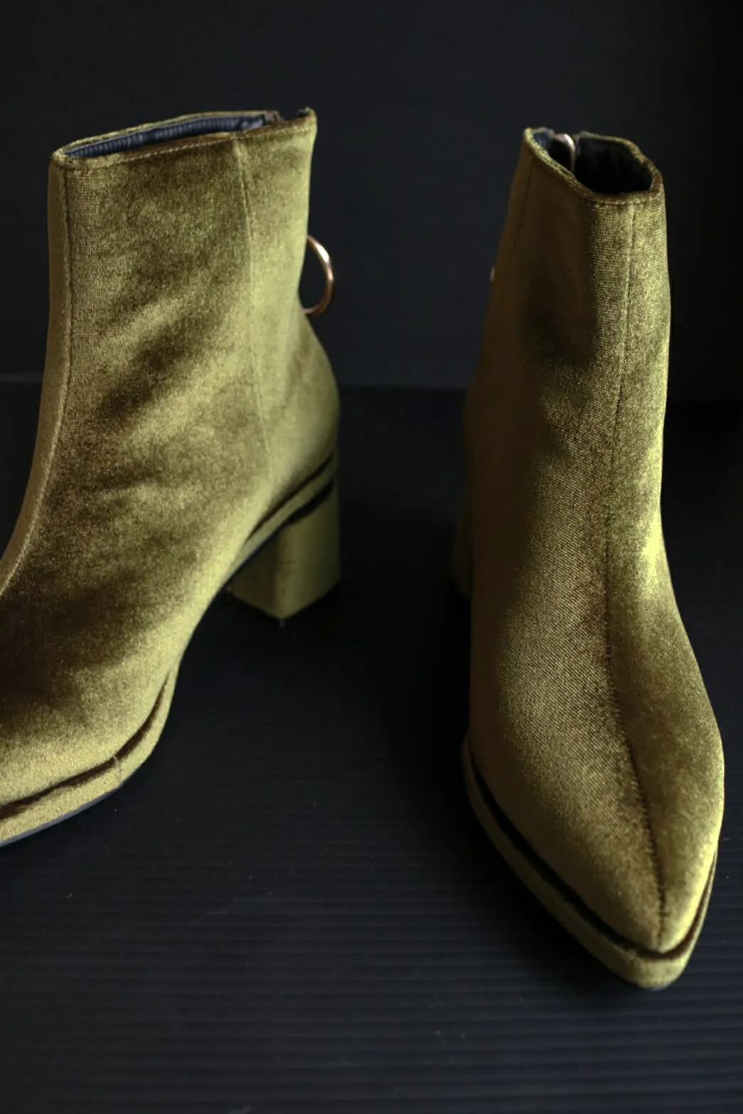 velour boots-sold out