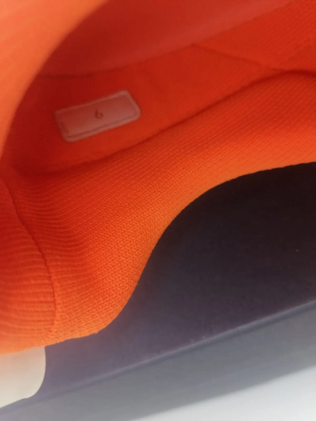 V.N.R. Sneaker