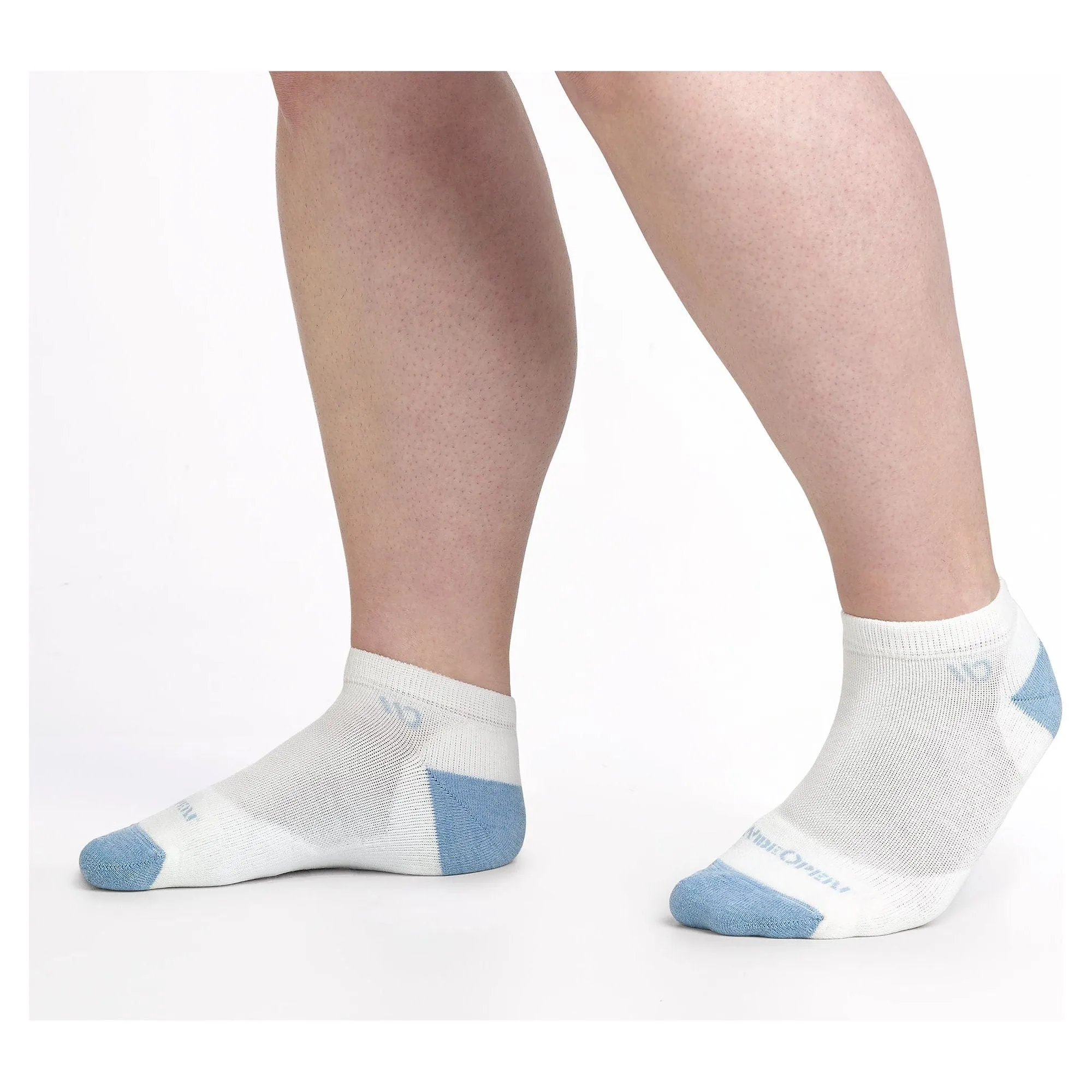 Wide Open Womens Solid Cushioned No Show Socks