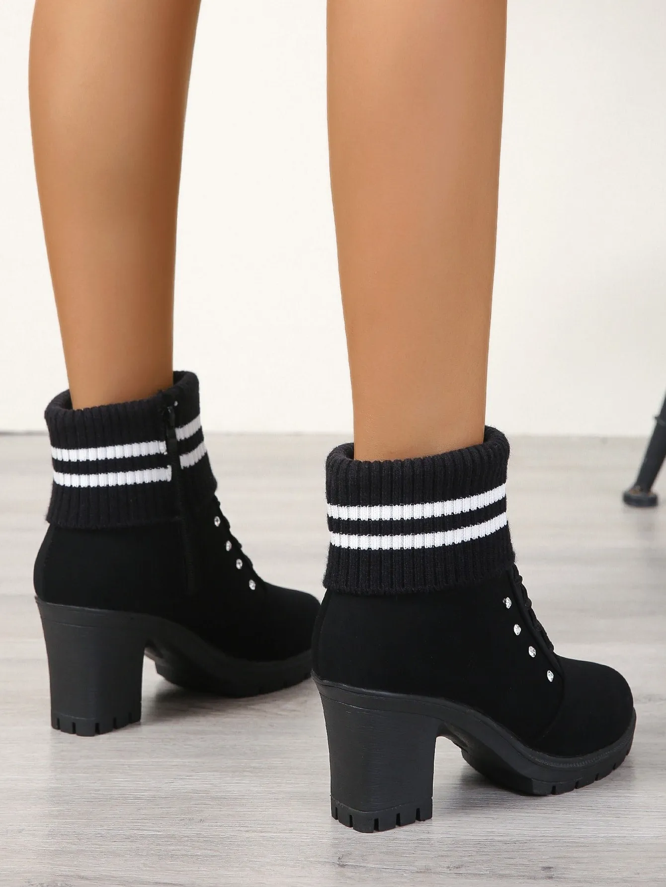 Women's Fashionable Brown Short Boots, Winter New Design With Thickened Wool Trim