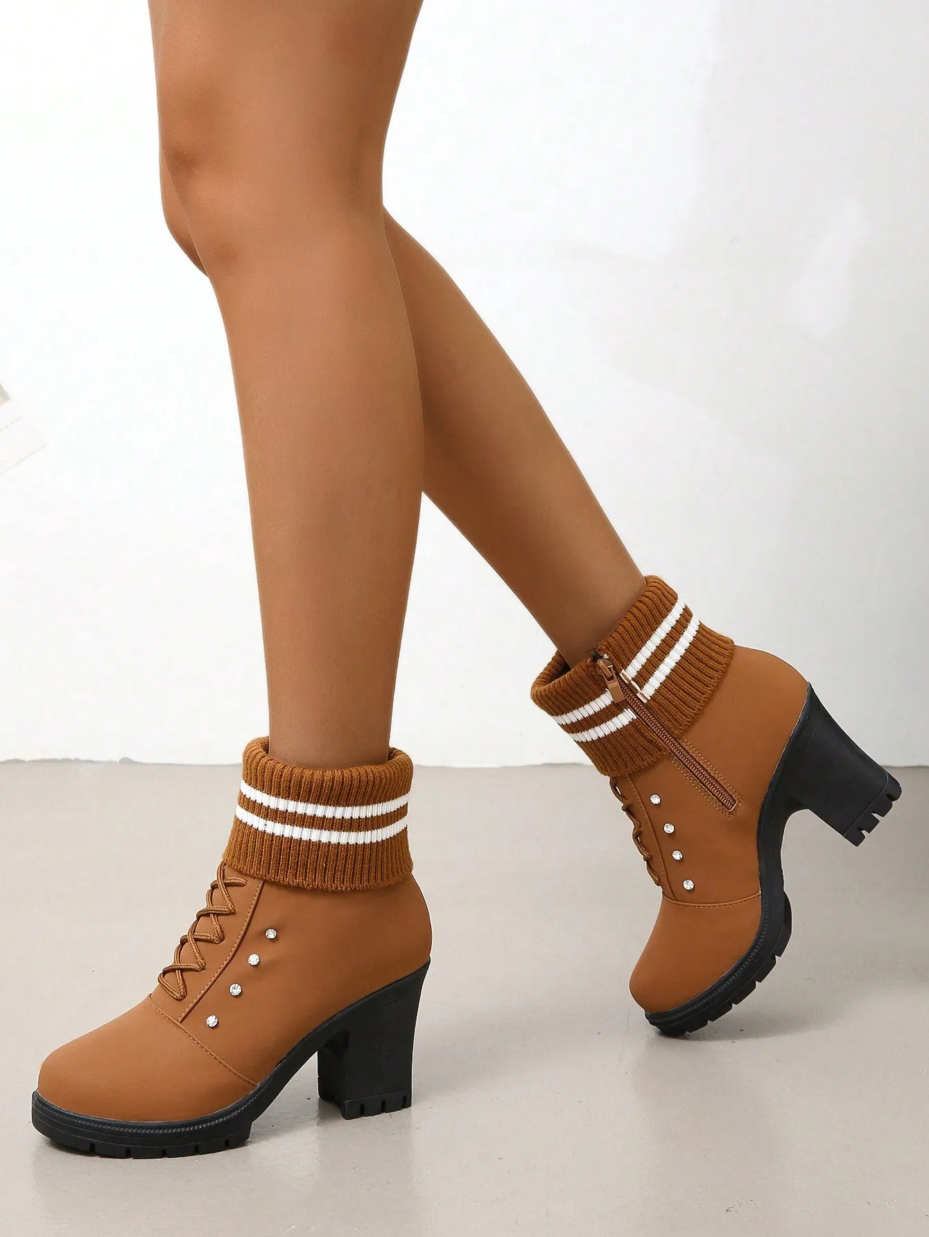 Women's Fashionable Brown Short Boots, Winter New Design With Thickened Wool Trim