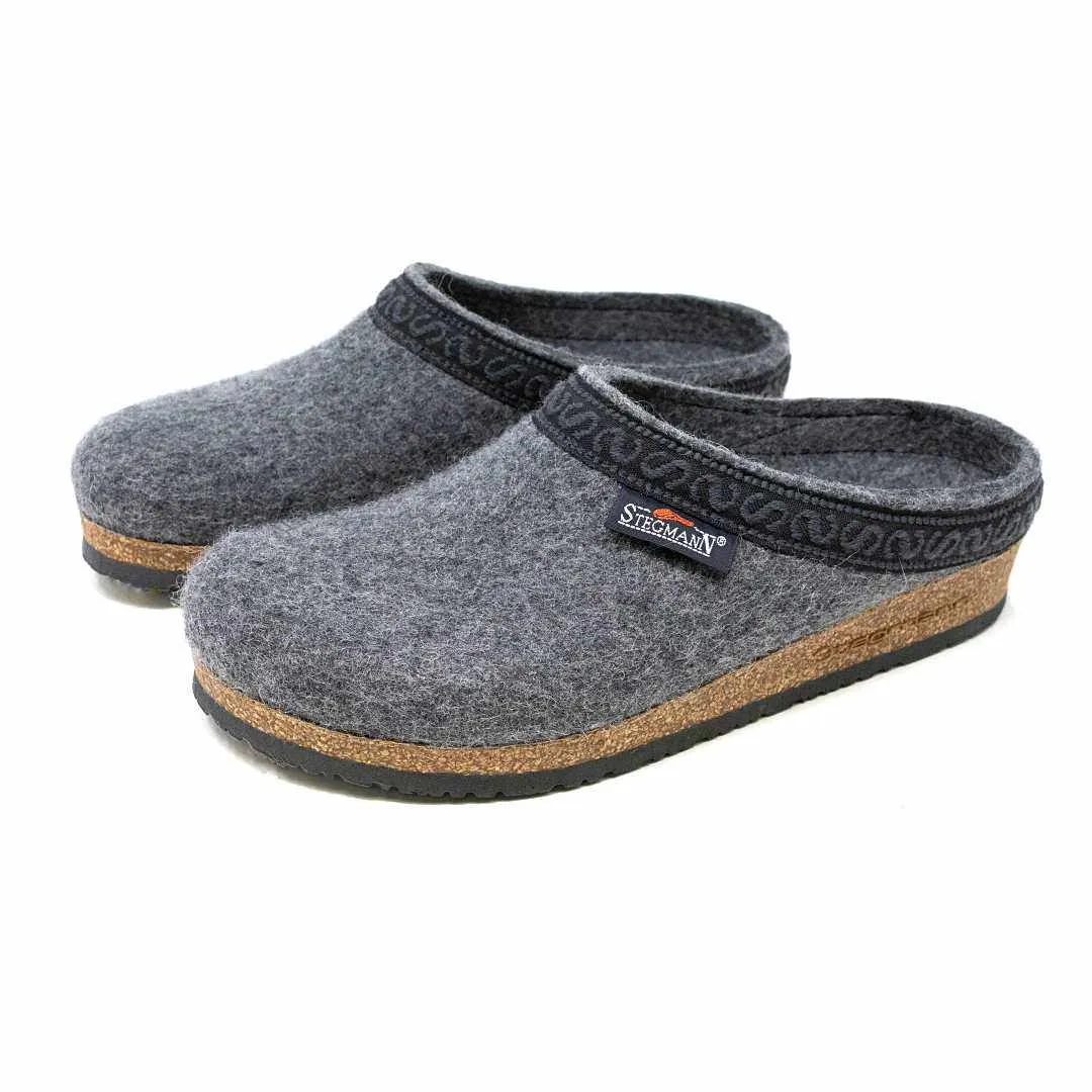Women's Original 108 Wool Clog - Medium