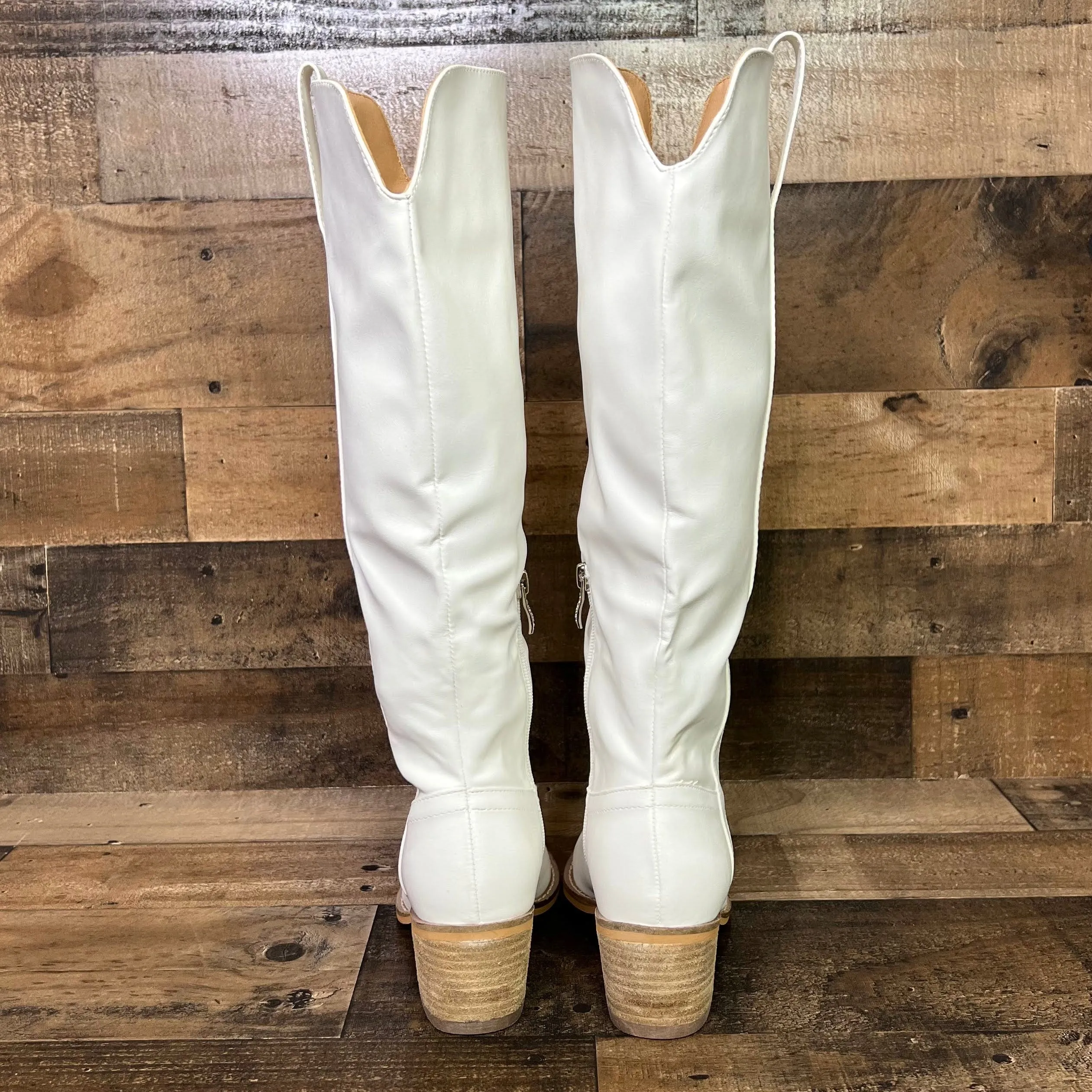 Yin and Yang Boot White