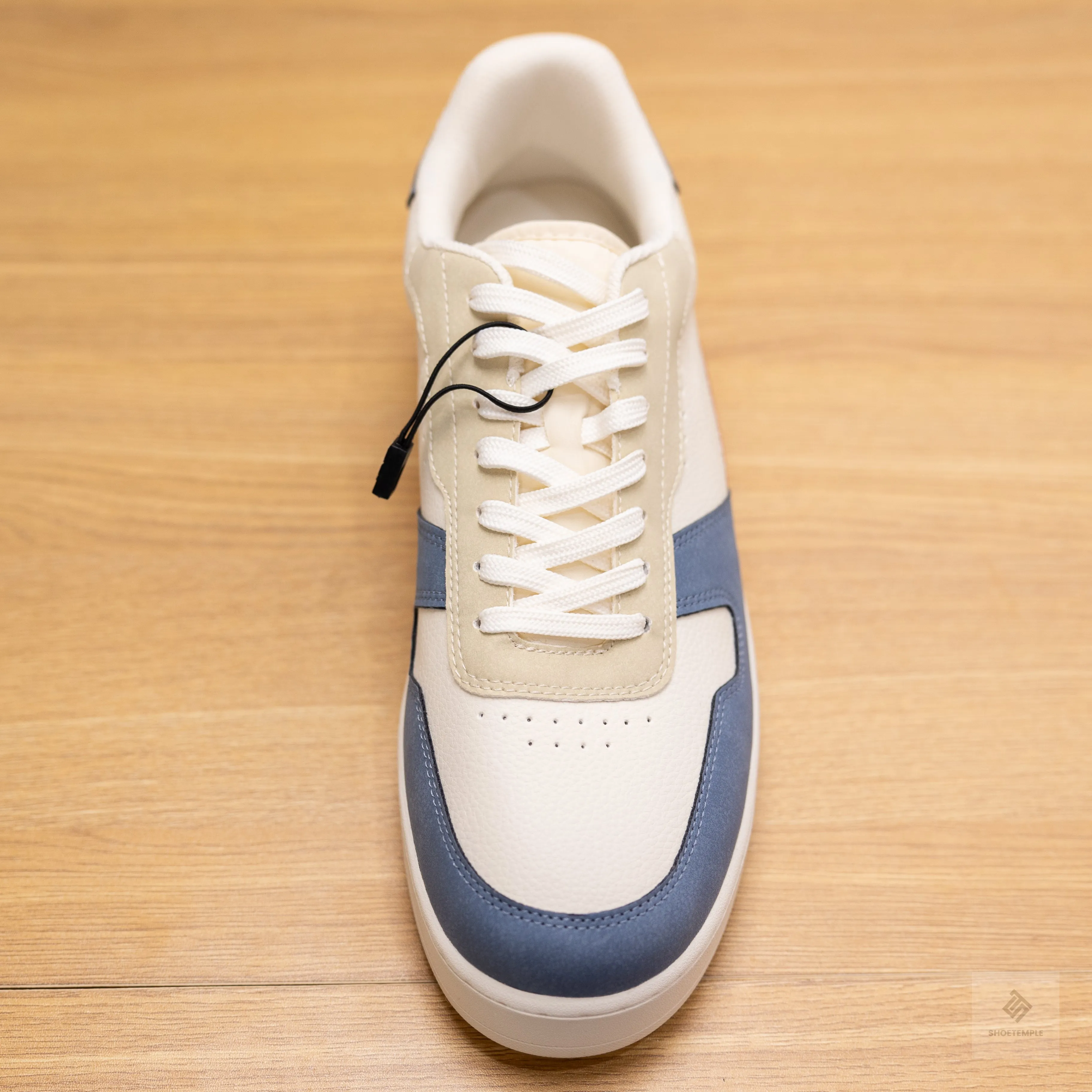 Zara Retro Sneaker