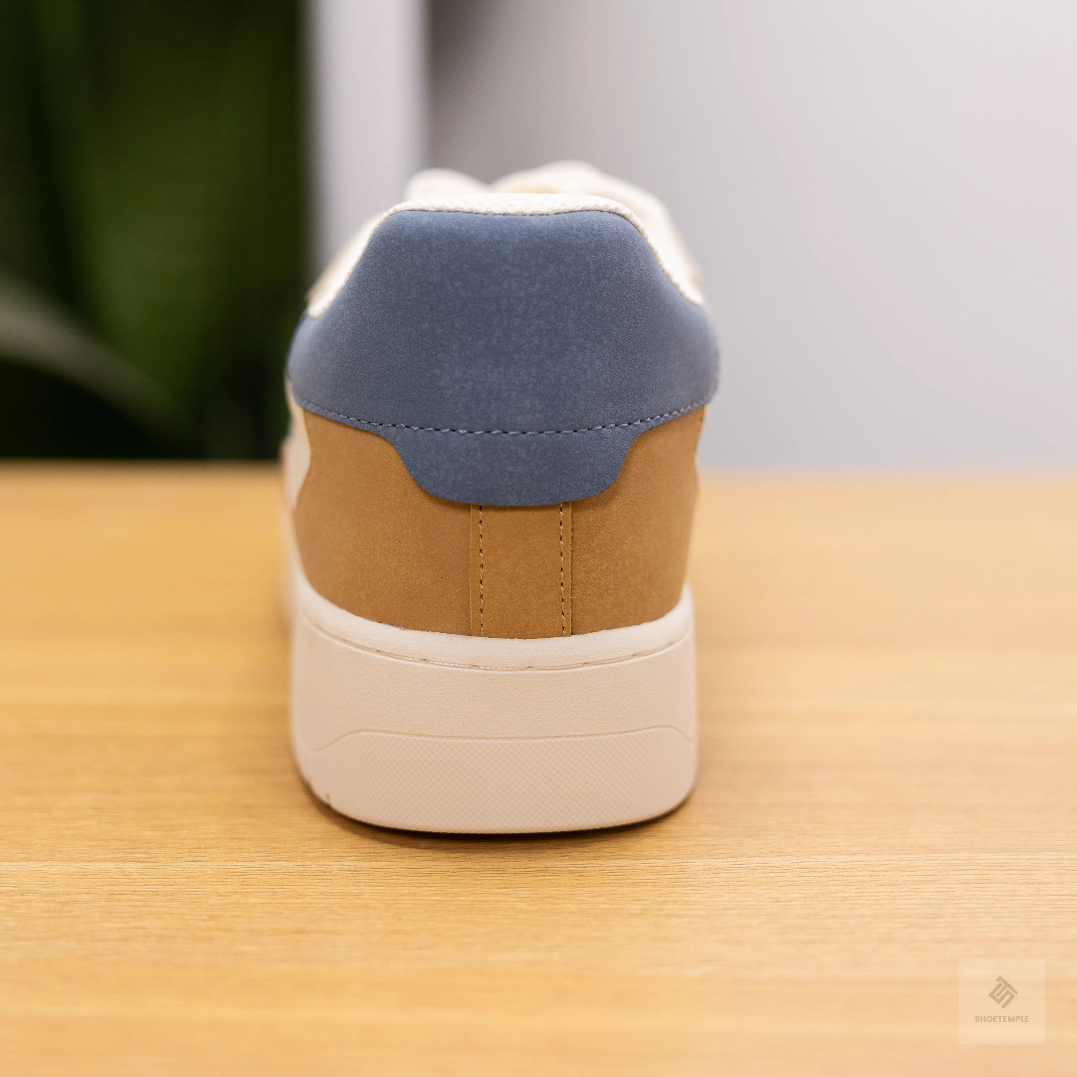 Zara Retro Sneaker