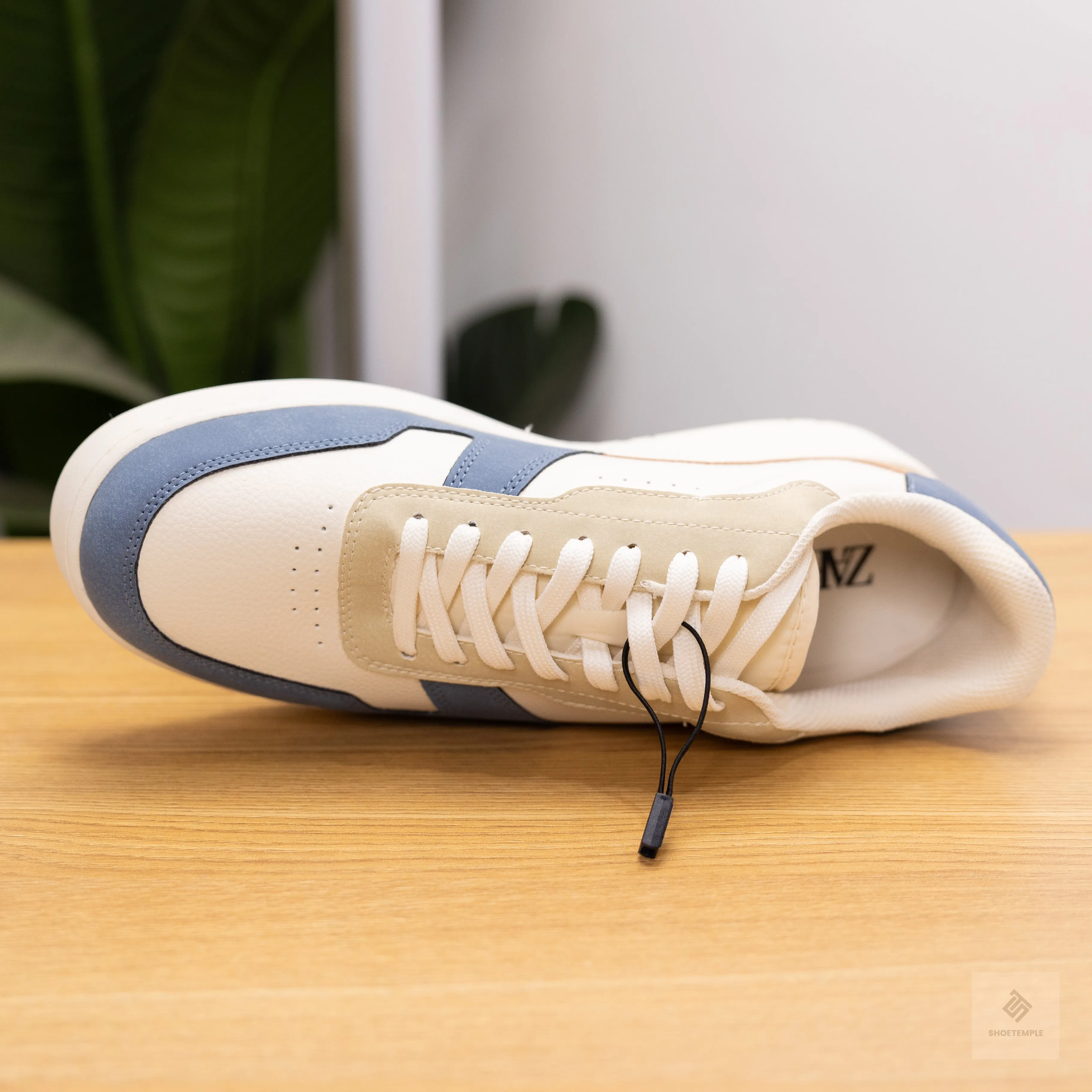 Zara Retro Sneaker