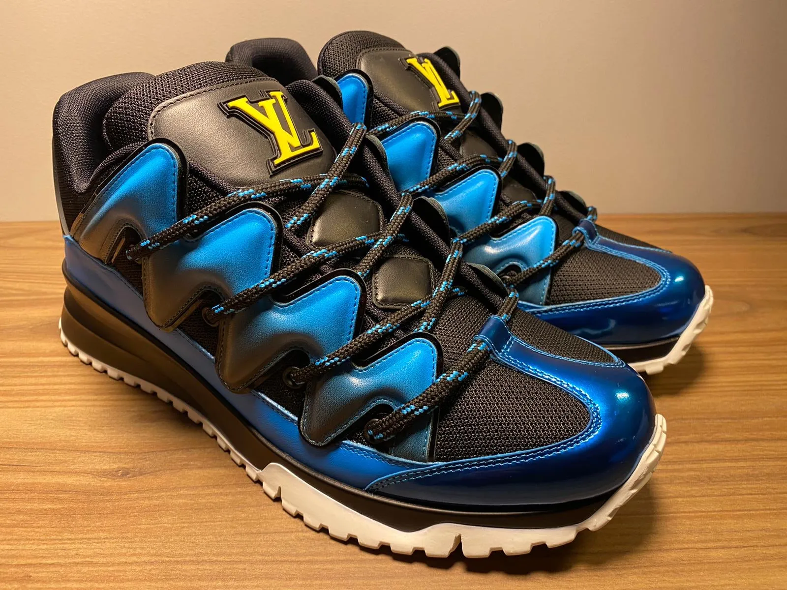 Zig Zag Sneaker