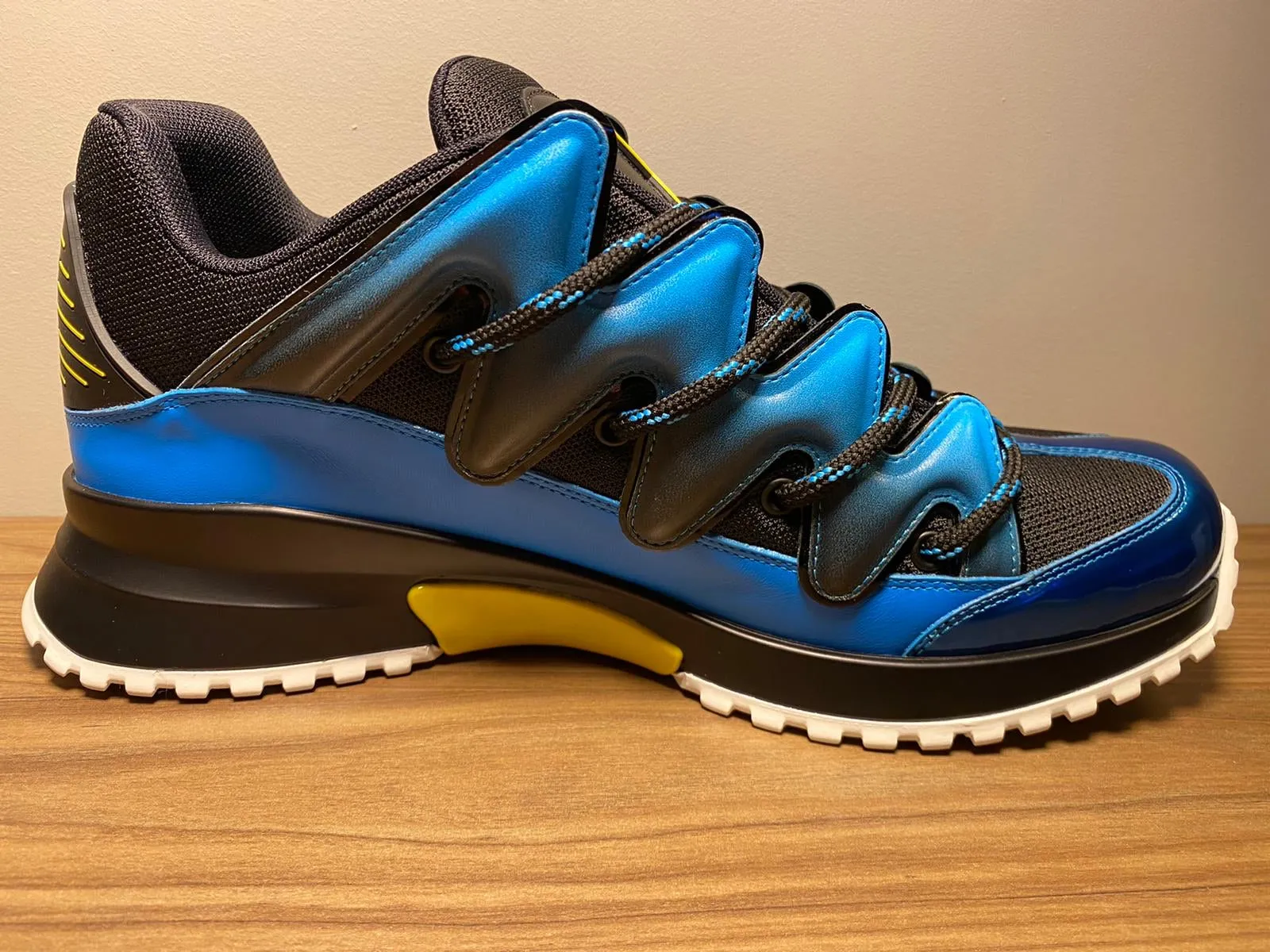 Zig Zag Sneaker