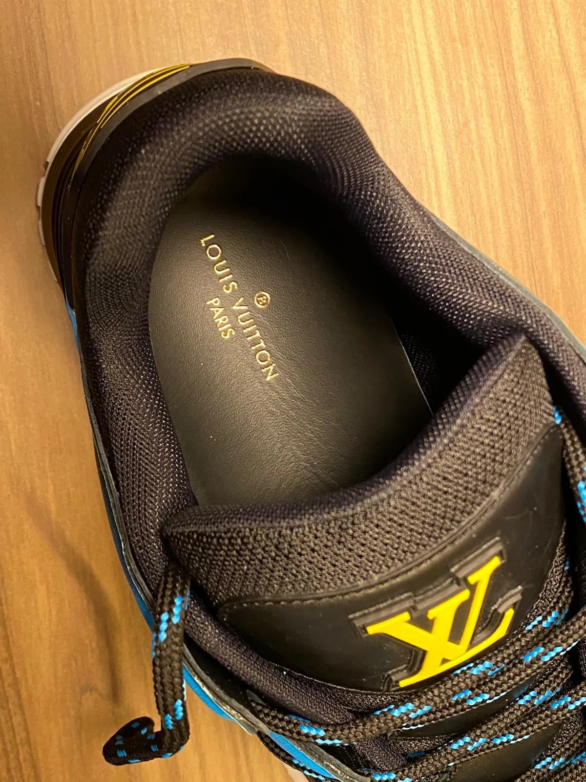 Zig Zag Sneaker